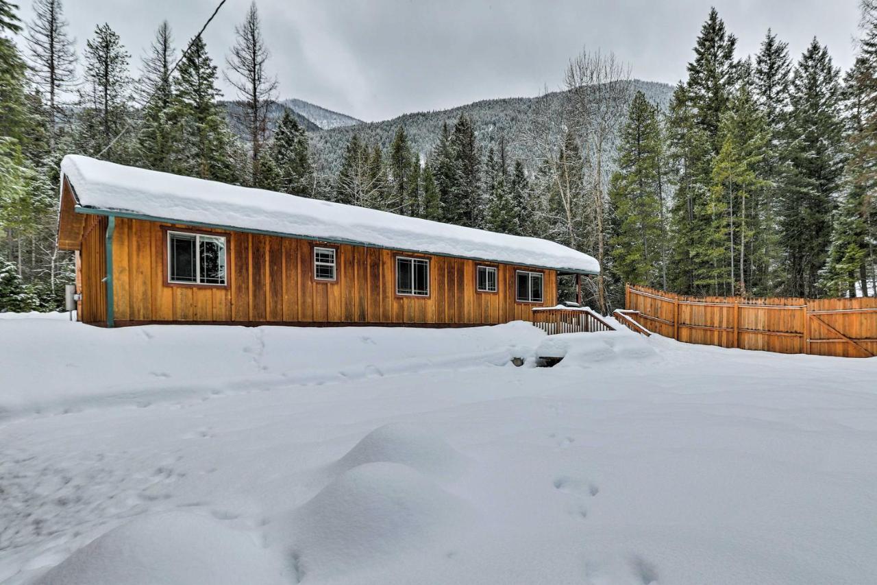 Hungry Horse Cabin Deck, Fire Pit, Near Glacier! Exterior photo